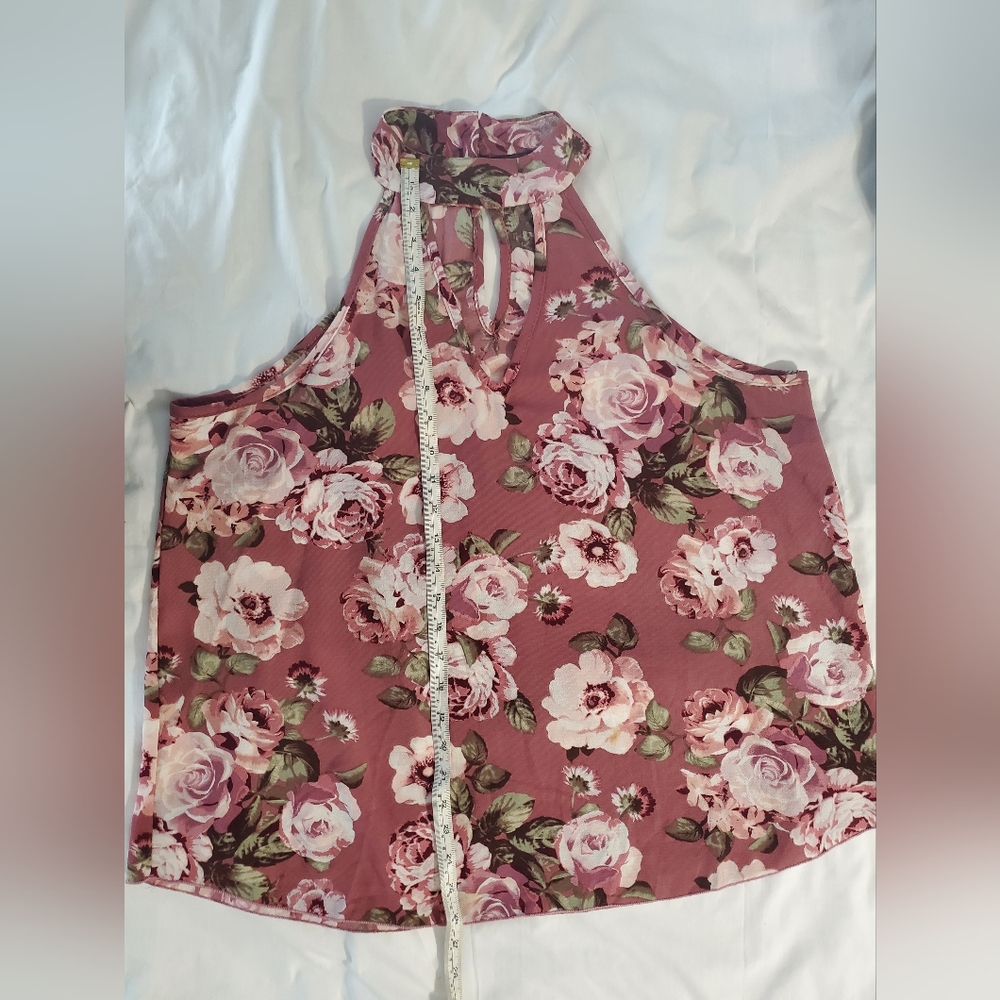 : ARABELLA Womens Top Blouse  RoseWood Floral V-Neck back Button Closure - Picture 8 of 8